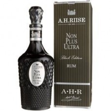 A.H. Riise Non Plus Ultra Black Edition 42% vol 0,7 l Geschenkbox