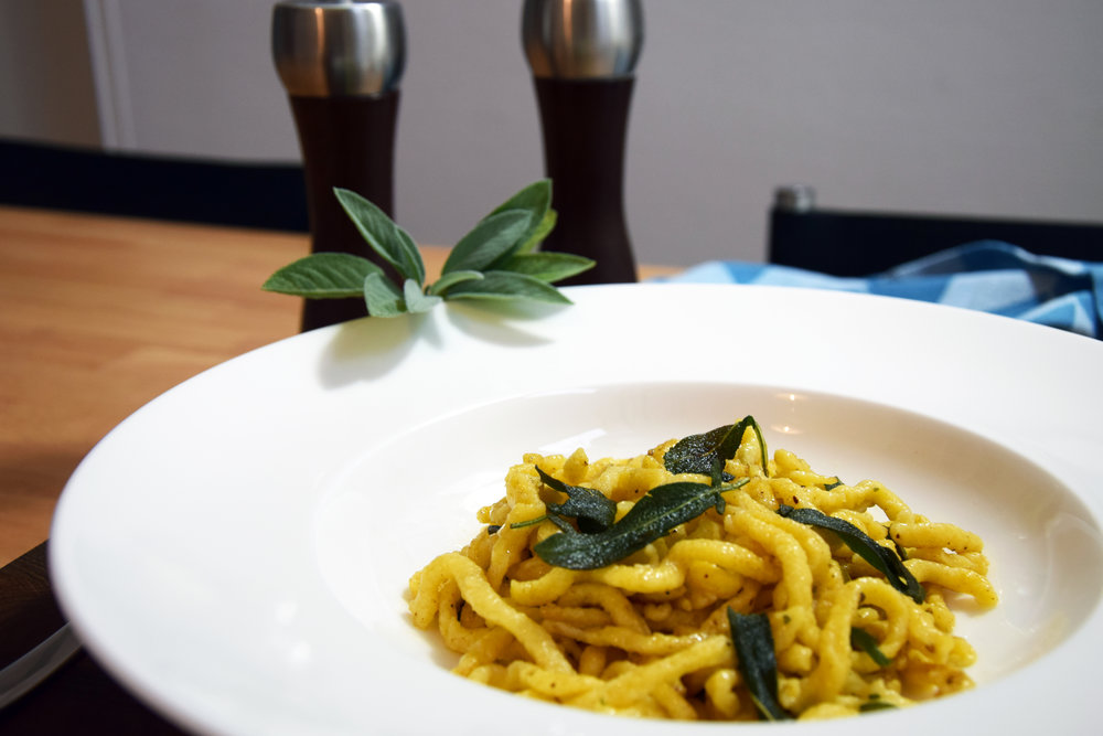 Spaetzle_Salbeibutter.jpg